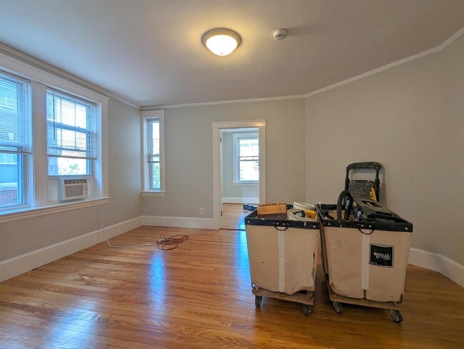 Building Photo - 153 Summer St