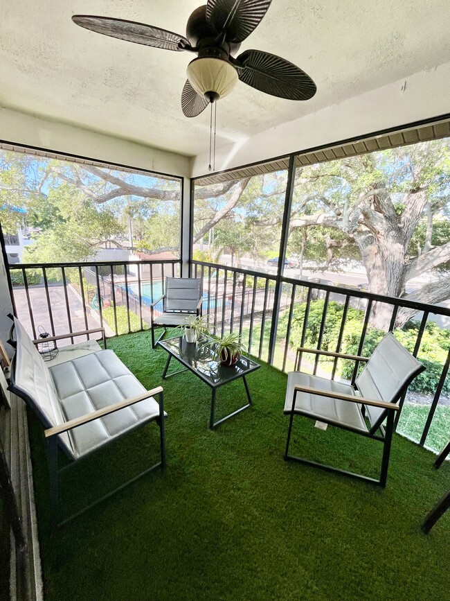 Foto del edificio - 2840 W Rainbow Cir