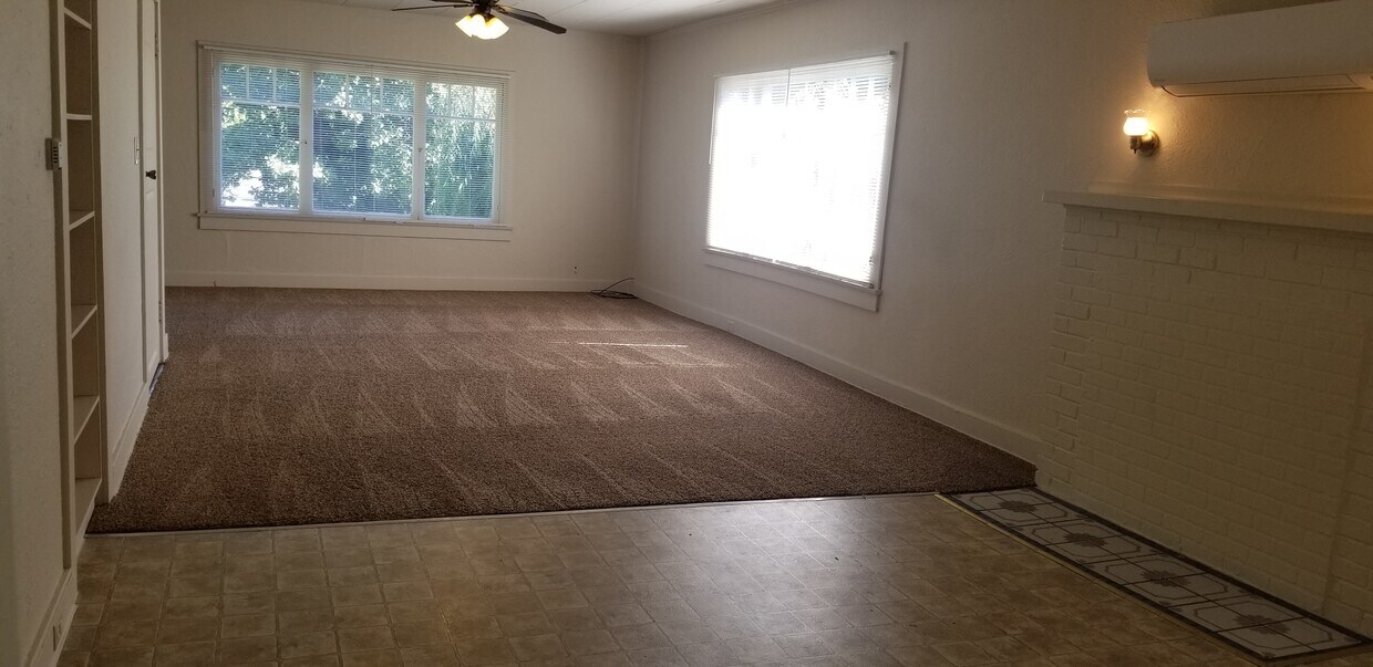 Foto principal - 122 Mistletoe St