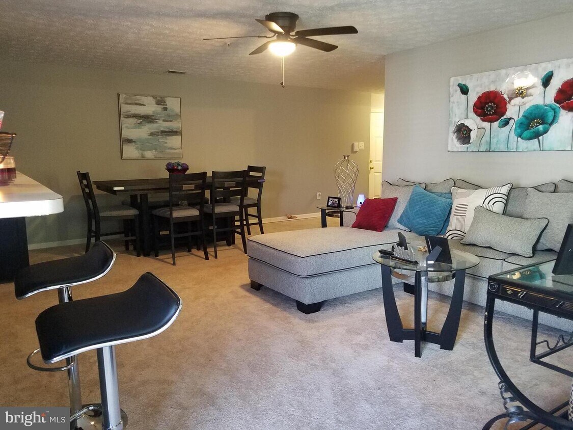 Foto principal - 4868 Shellbark Rd