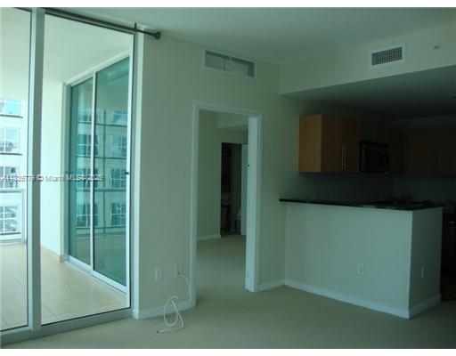 Foto del edificio - 300 S Biscayne Blvd