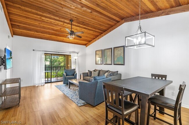 Foto del edificio - 3018 Kings Lake Blvd