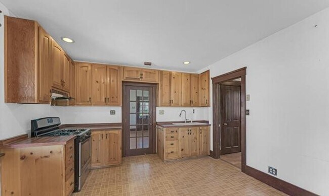 Foto del edificio - 3 Bedroom 1 Bath Apartment In Jerome conta...