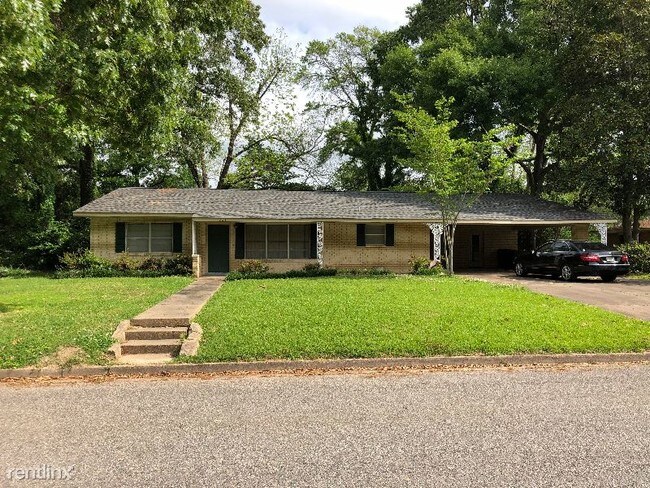 Foto del edificio - 3 br, 2 bath House - 223 E. Smiley Street