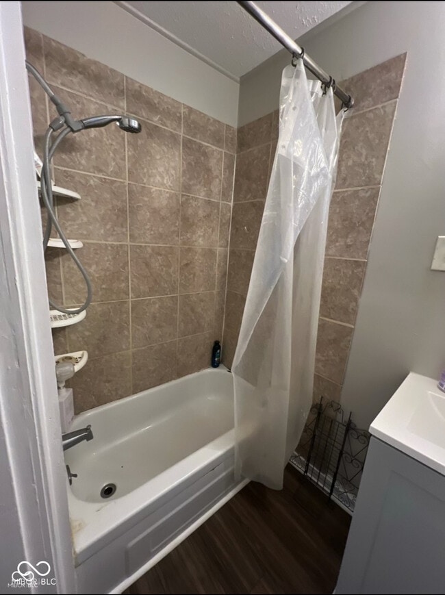 Building Photo - 421 N State St