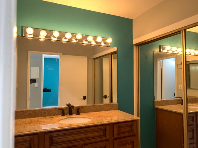 Foto del edificio - 1040 W MacArthur Blvd