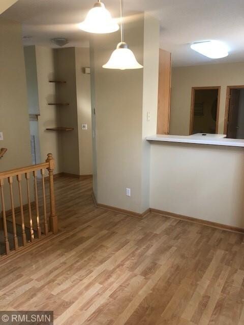 Foto del edificio - 8921 Olive Ln N