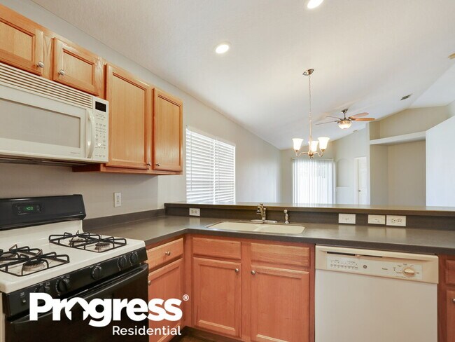 Building Photo - 8525 Hawbuck St