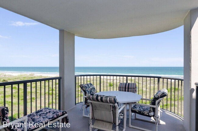 Foto del edificio - 3 br, 2 bath House - 2400 North Lumina Ave...