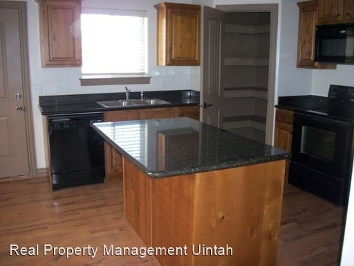 Foto del edificio - 3 br, 1.5 bath House - 458 N 190 E 7-1