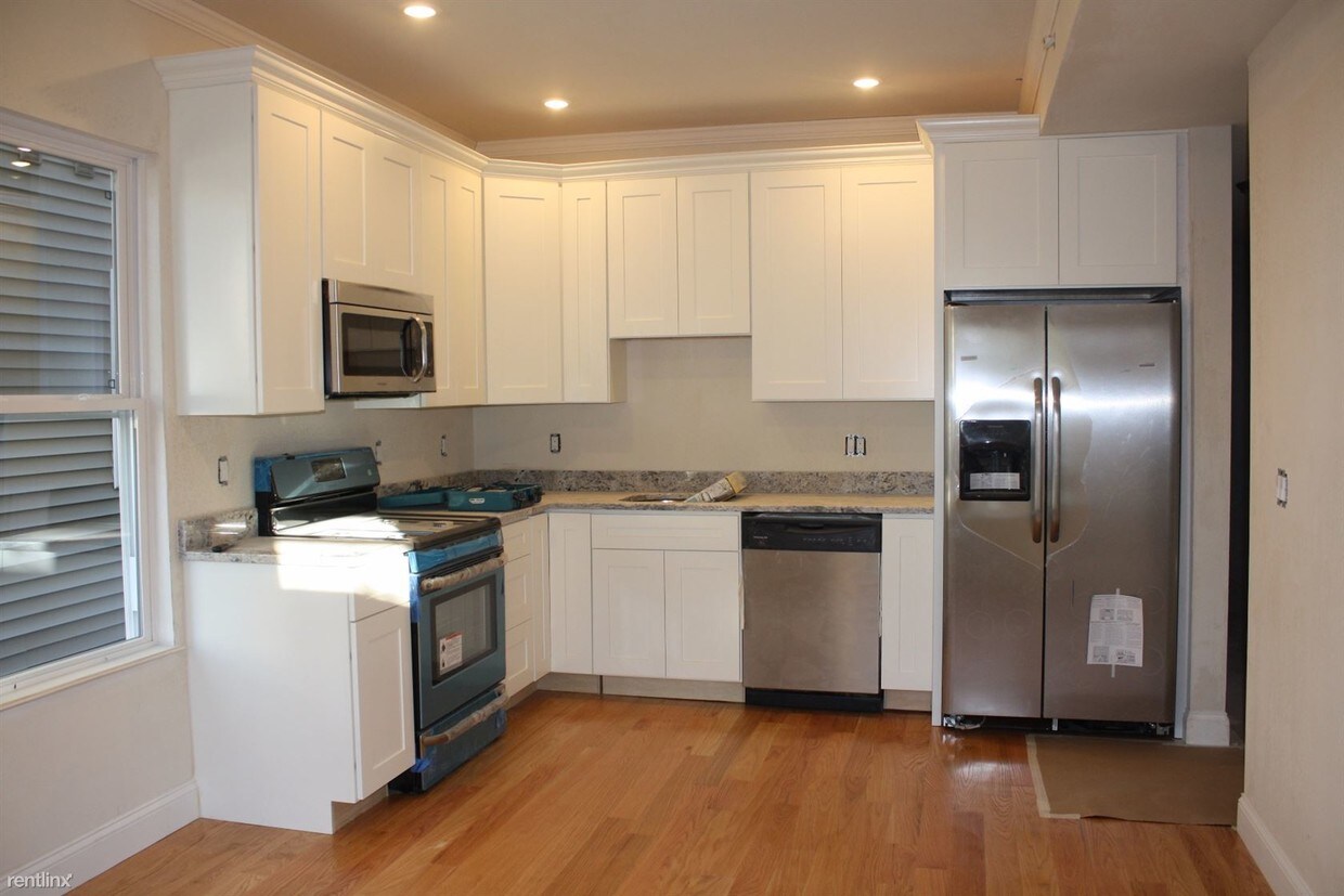 Primary Photo - 115 Webster Ave