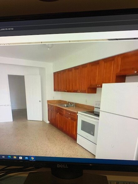 Building Photo - 1414 N J St