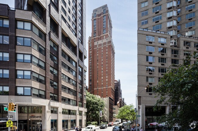 Foto del edificio - The Park Laurel