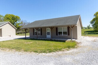 Building Photo - 1544 Florence Dr