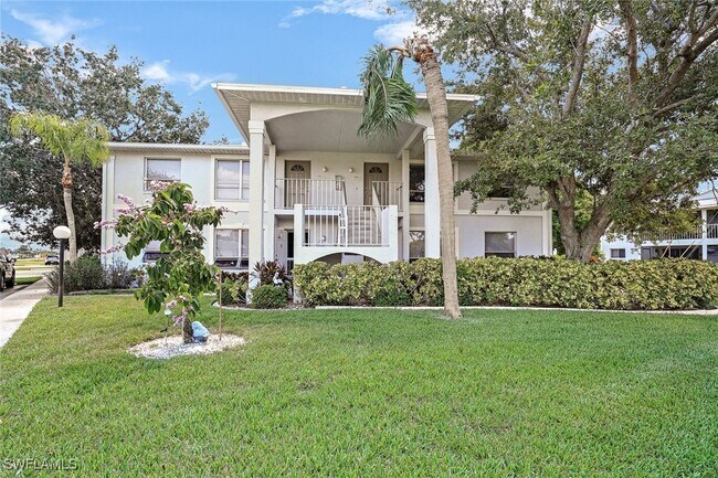 Foto del edificio - 5024 Chiquita Blvd S