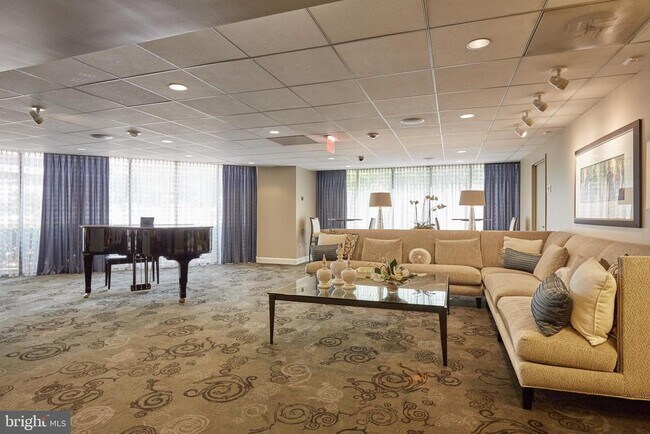 Foto del edificio - 4601 N Park Ave