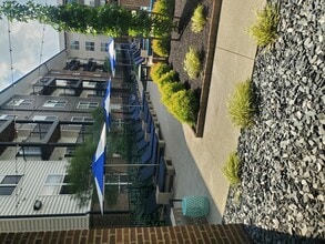 Building Photo - 5001 Olentangy River Rd