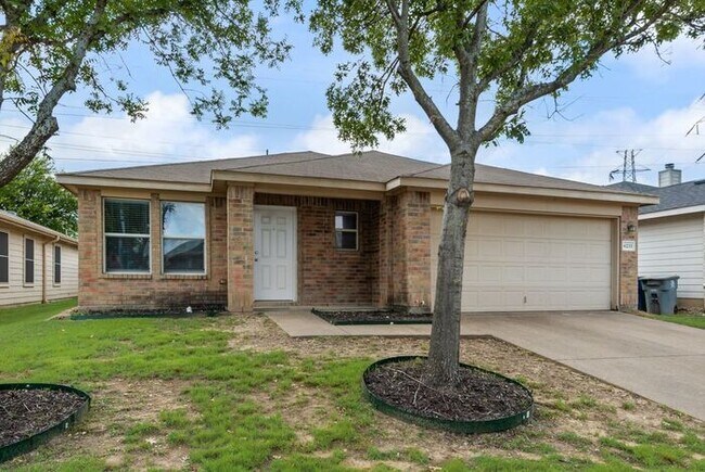 Foto del edificio - Newly updated home ready for move in