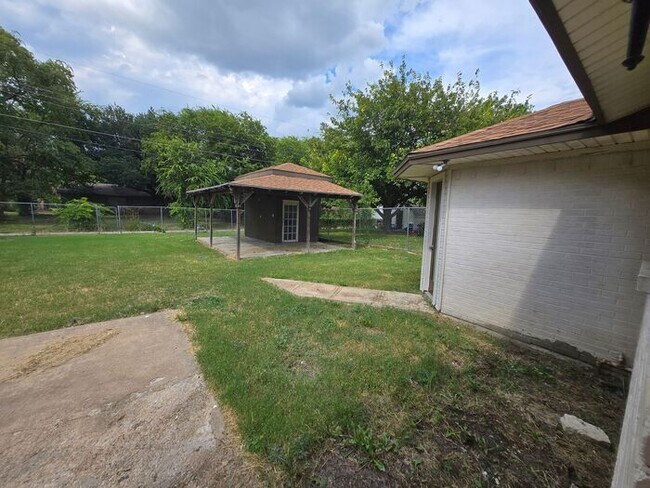 Building Photo - 1309 Greencove Dr