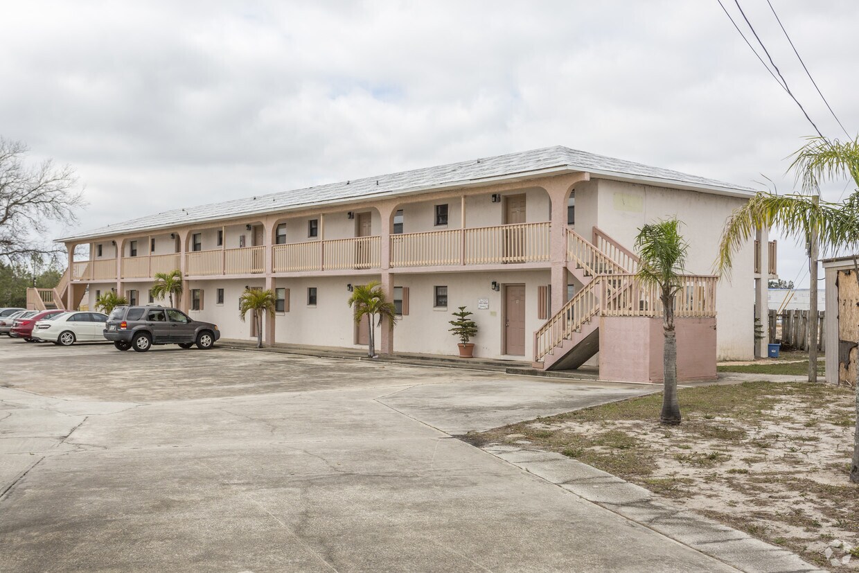 Primary Photo - WAVERLY APARTMENTS