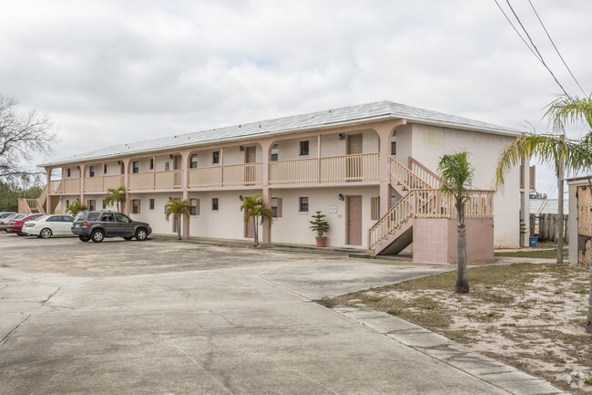 Building Photo - 2805 US Highway 27 S