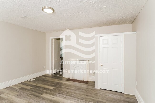 Foto del edificio - 1339 S 20th St