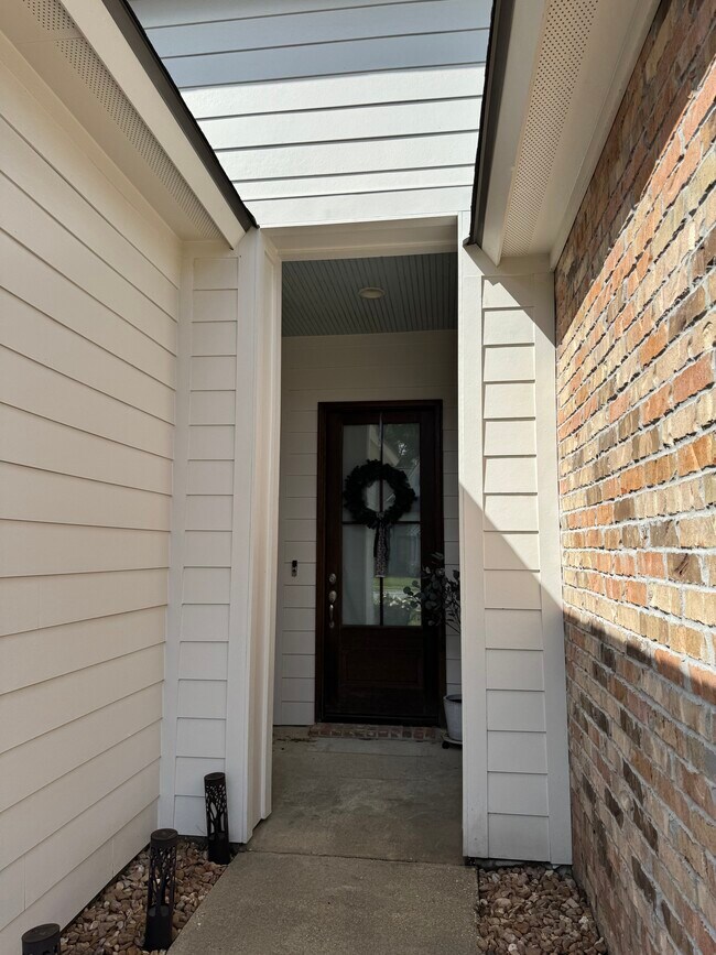 Building Photo - 103 Ella Hill St