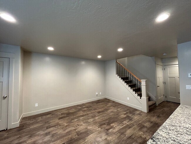 Foto del edificio - 3 Bedroom 2.5 Bathroom Townhome