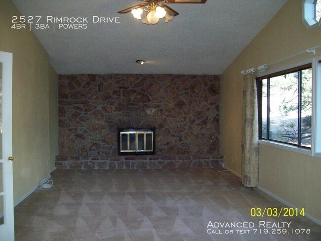 Building Photo - 2527 Rimrock Dr