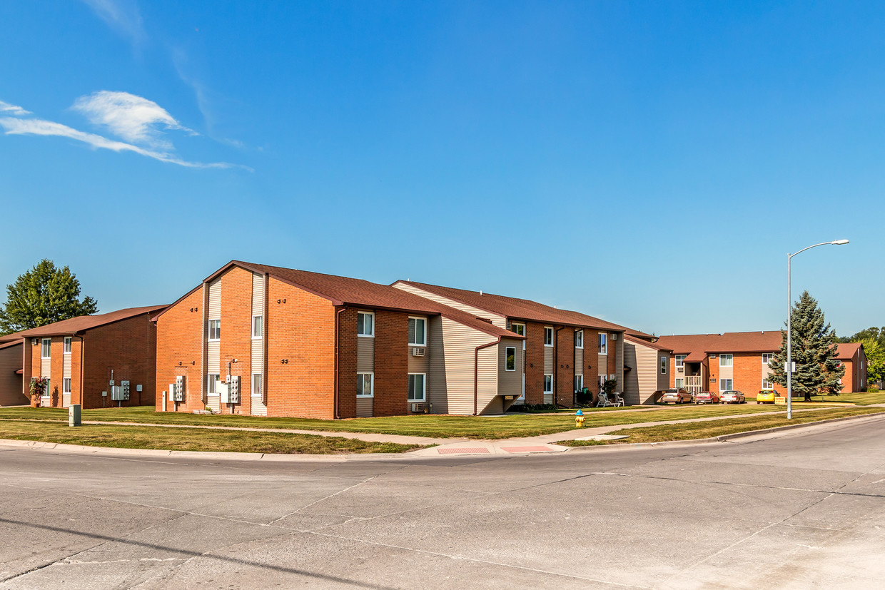 Foto principal - Indianola Park Apartments