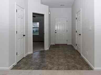 Building Photo - 2409 Fleming Dr