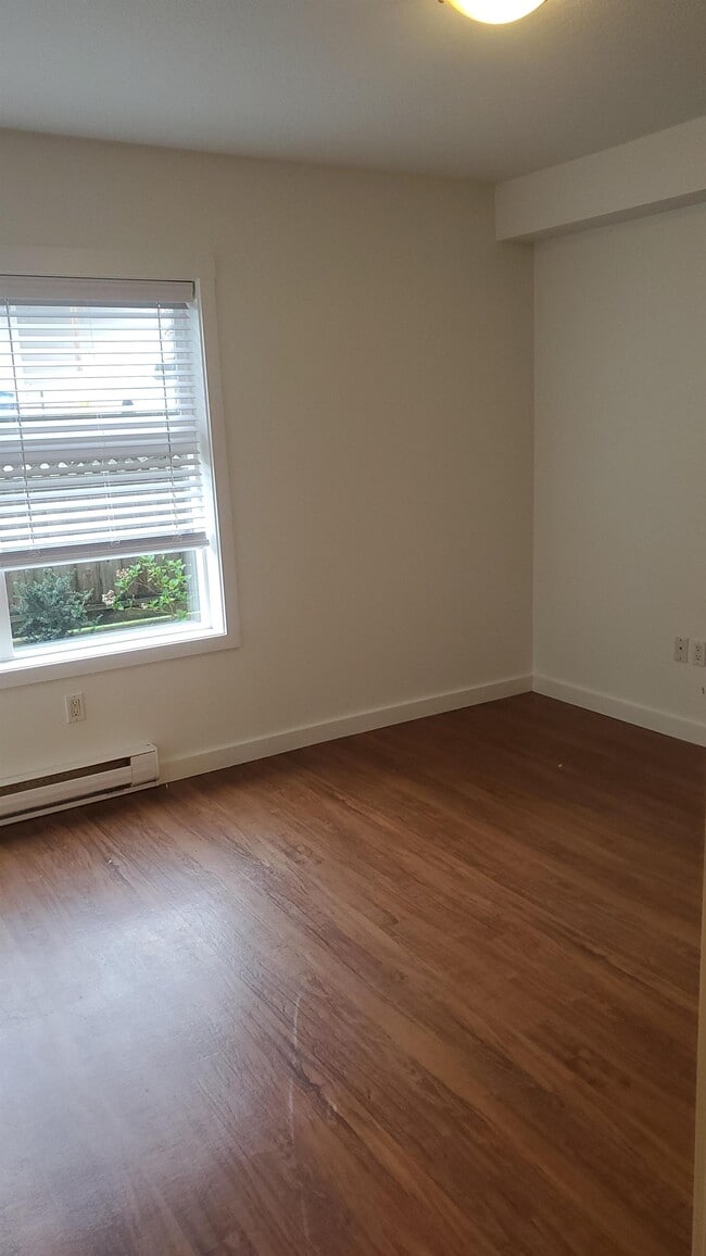 Building Photo - 238-238 Selby St