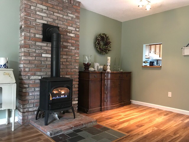 Building Photo - 32 Ti Ln