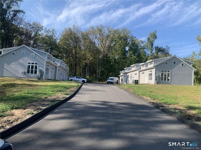 Building Photo - 64 Boardman Rd