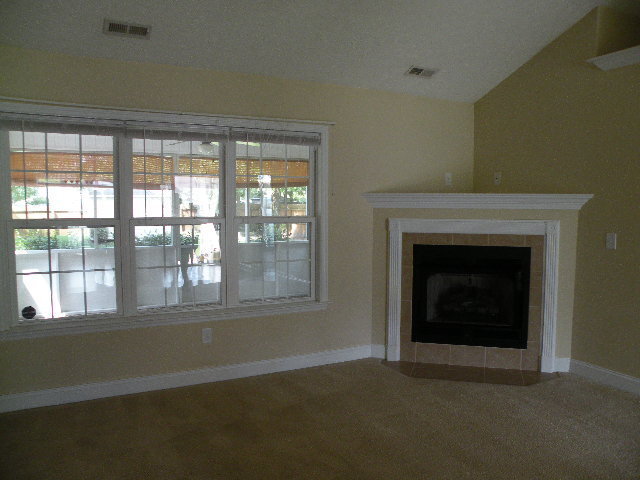 Building Photo - Home in Tucker Creek