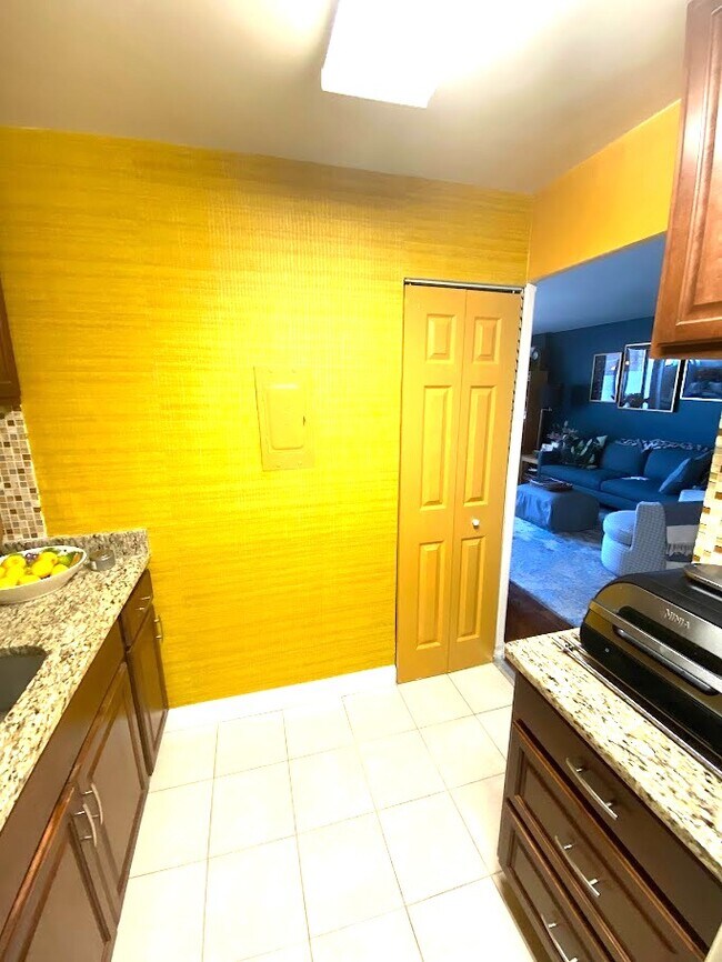 Foto del edificio - 1420 N St NW