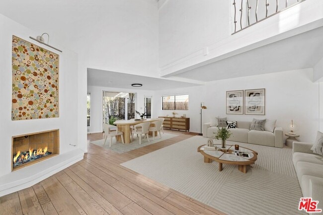 Building Photo - 2316 Strongs Dr