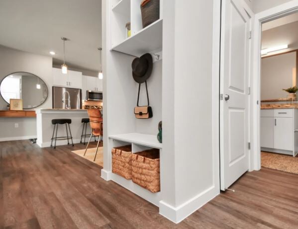 Building Photo - 275 Pine Terrace Dr