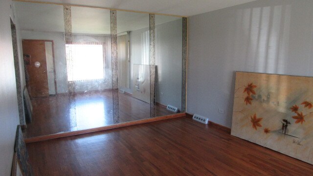 Building Photo - 16014 Vine Ave