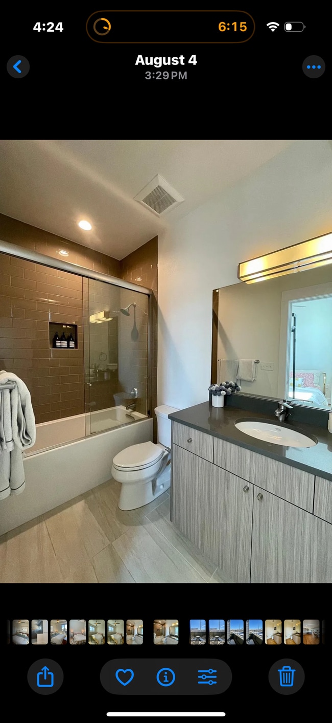 Guest bathroom - 2530 28th St
