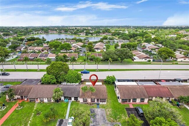 Foto del edificio - 4736 SW 136th Pl