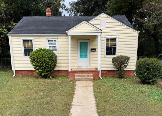 Building Photo - 2401 Arden St