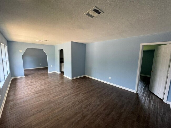 Foto del edificio - 5711 Southseas St