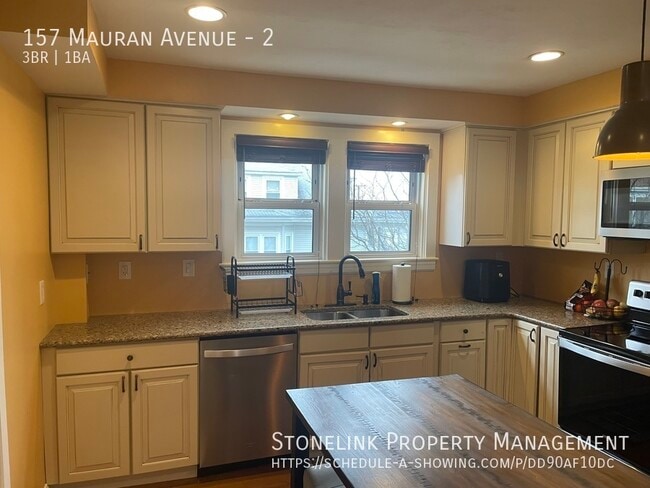 Building Photo - 157 Mauran Avenue