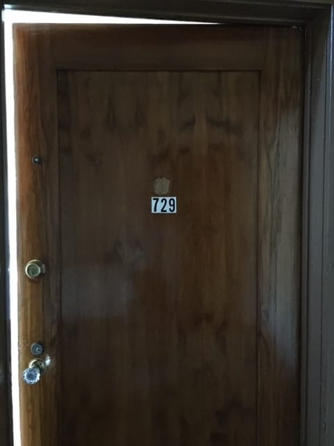 Building Photo - 729 S Cochran Ave