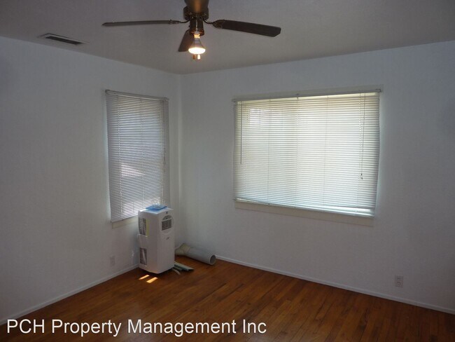 Building Photo - Studio, 1 bath House - 2590 Grove Avenue