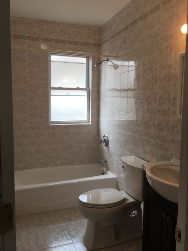 Building Photo - 1237 83rd St