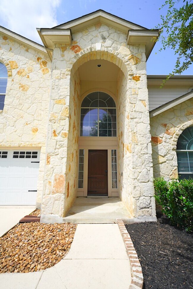 Foto del edificio - Immaculate Two Story, 3200+ SQFT Home Now ...