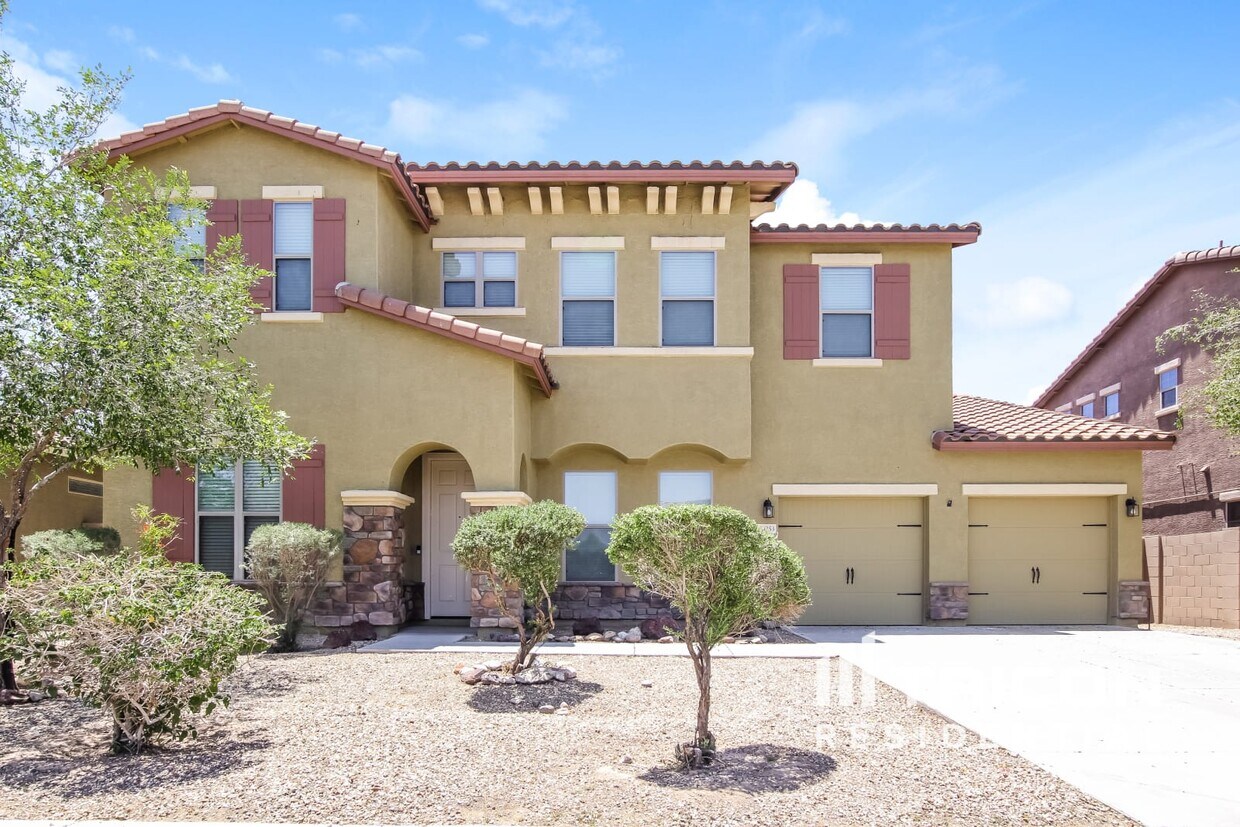 Foto principal - 16253 W Yavapai St