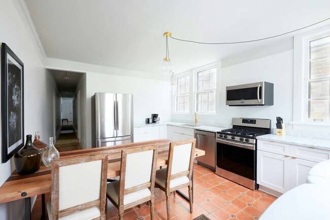 Foto del edificio - 2317 N Rampart St